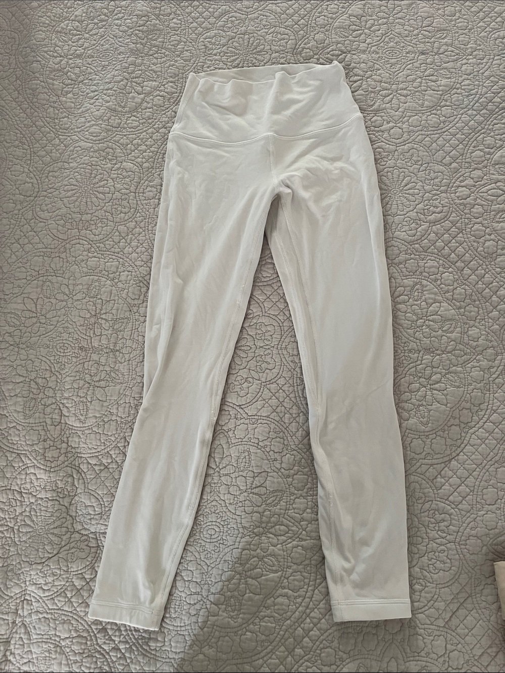 Lululemon-High-Waist White Women's Leggings (I believe they are size small- tag